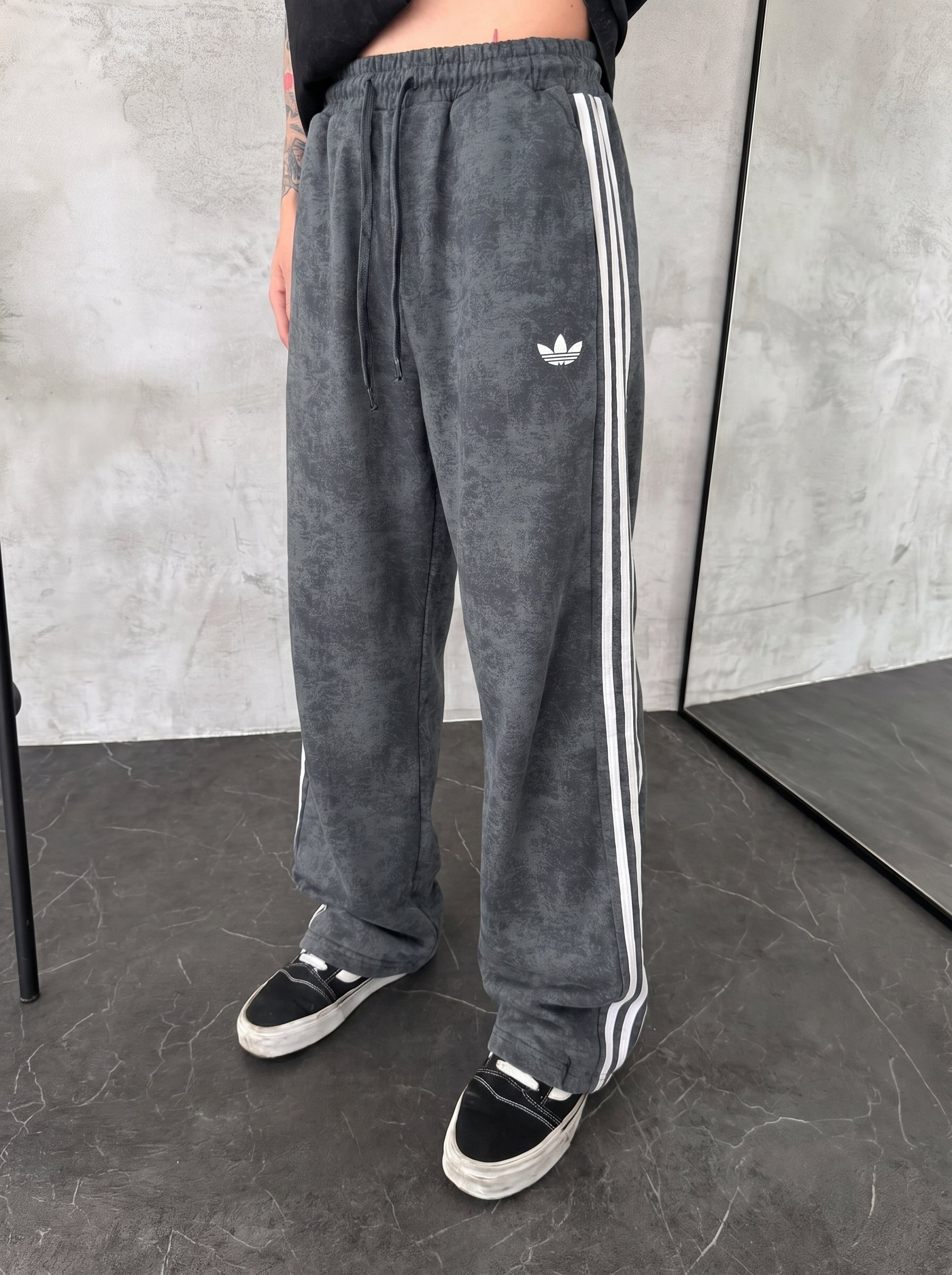 Adidas Gri Yıkamalı Eşofman
