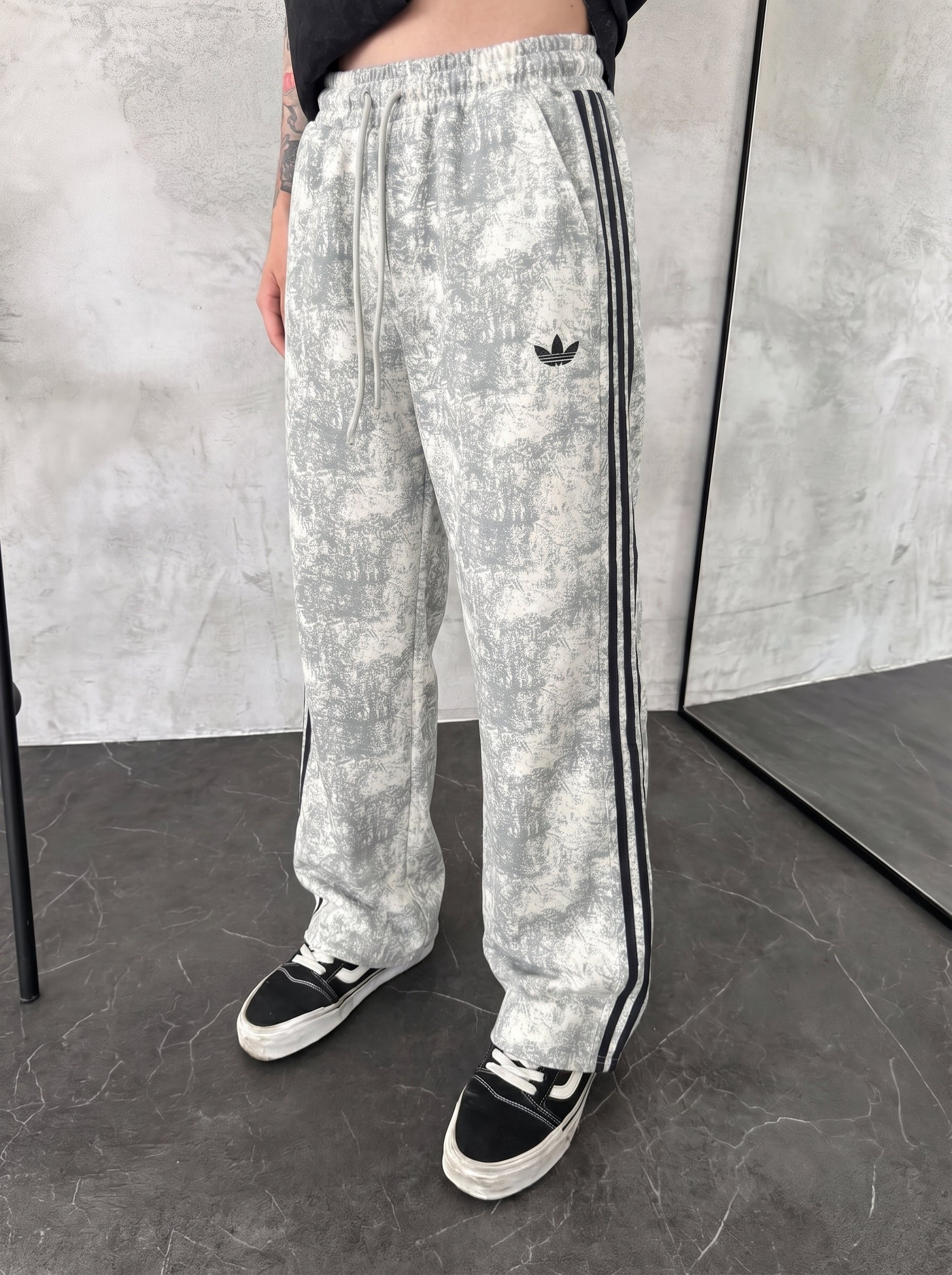 Adidas Beyaz Yıkamalı Eşofman