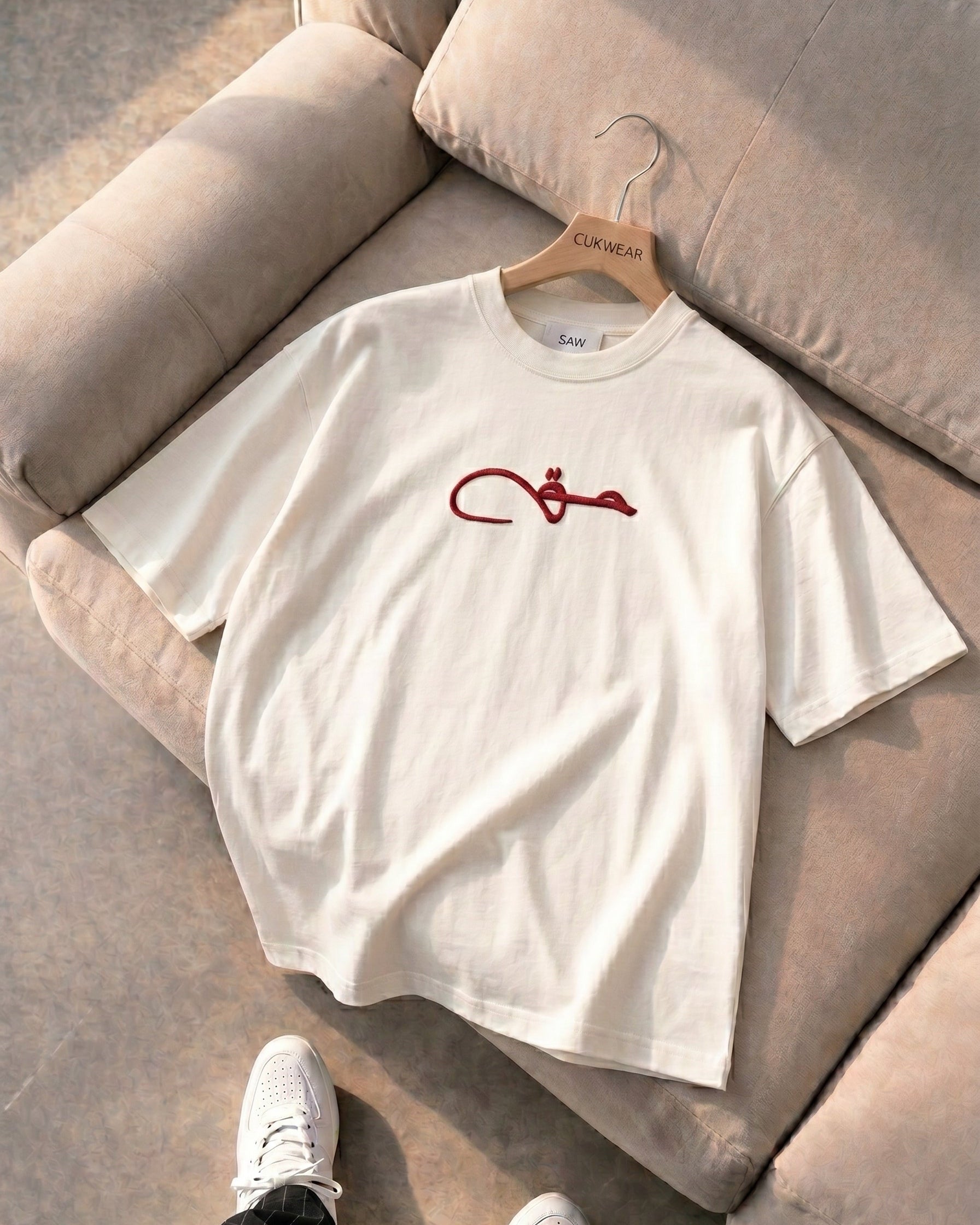 Saw Hak Yazılı Beyaz Oversize Tişört
