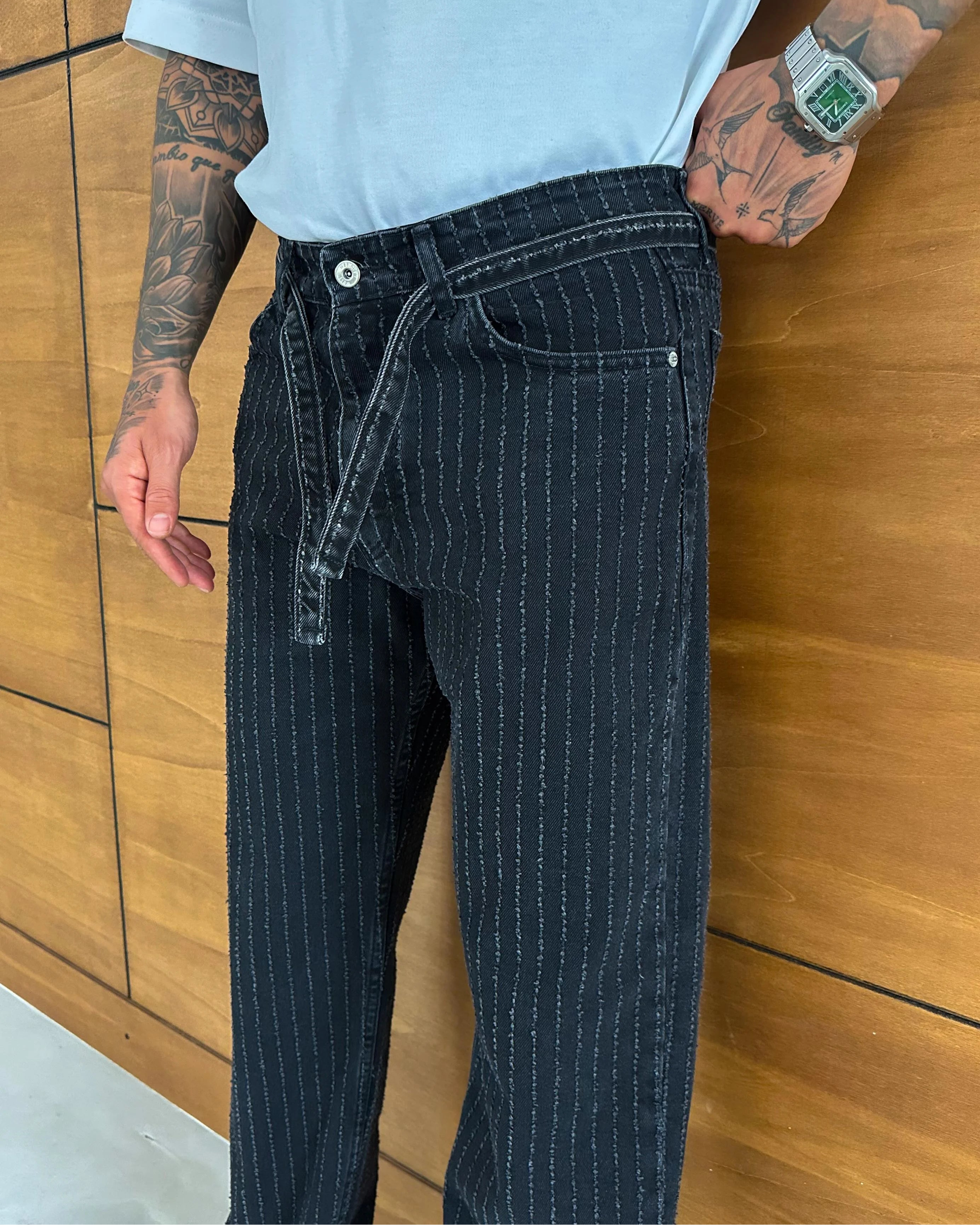 Kemer Detaylı Siyah Çizgi Baggy Pantolon